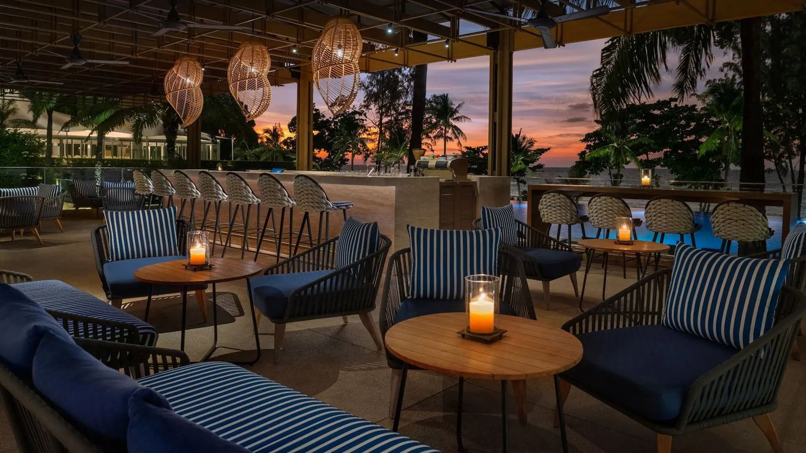 restaurants-one80-bar