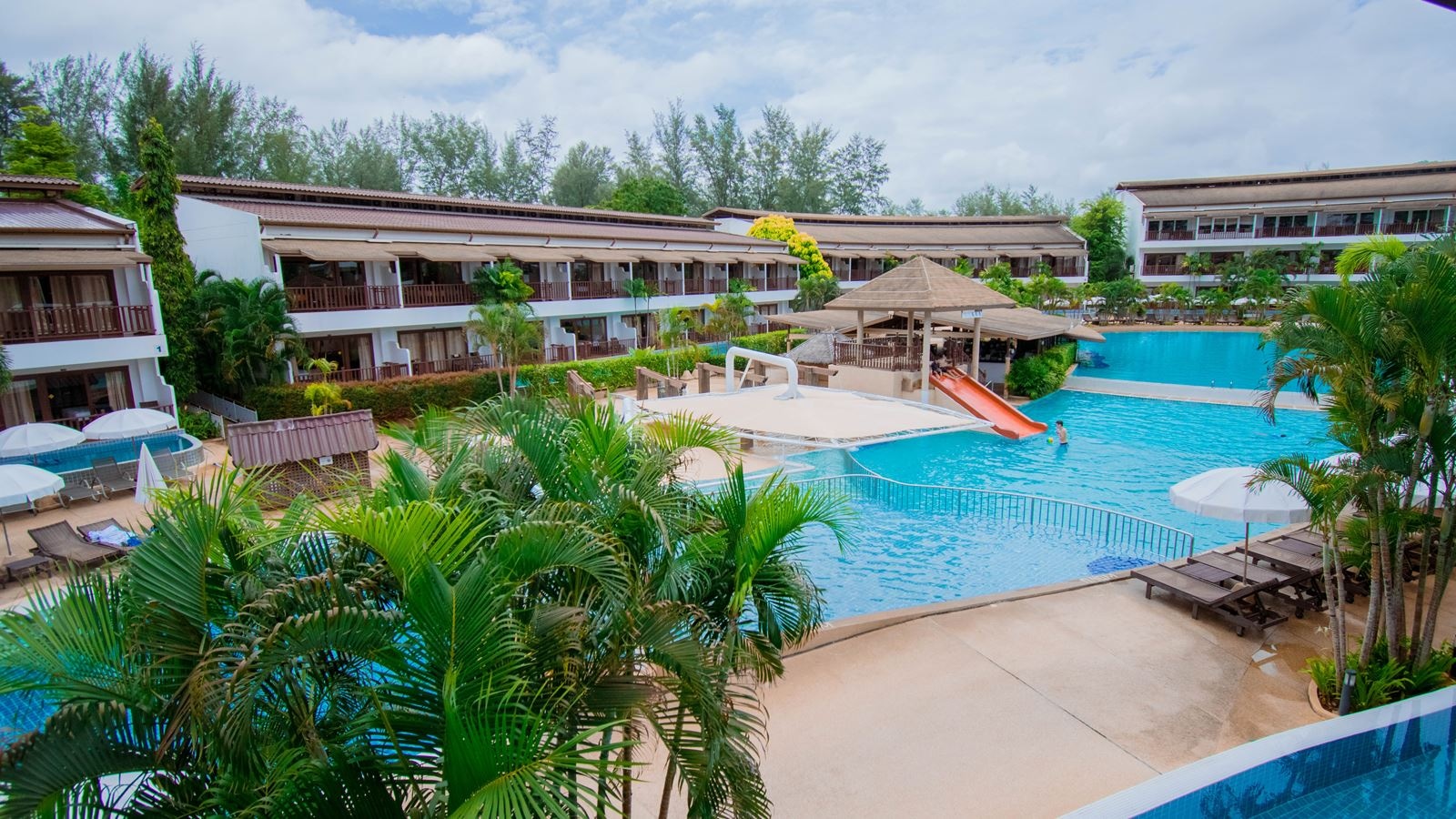 pools-outdoor-childrens-pool