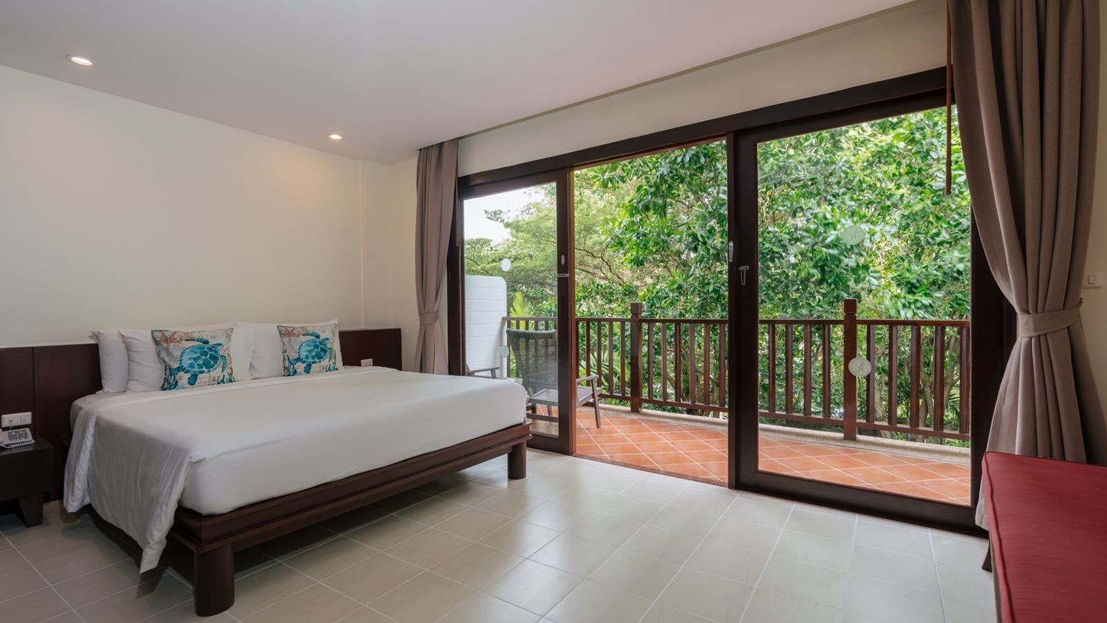 rooms-deluxe-garden-view