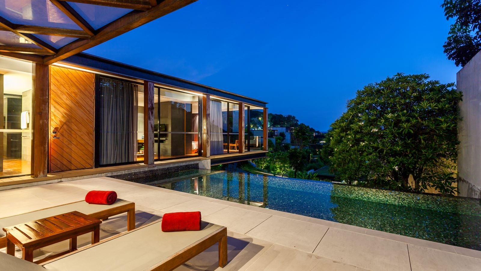 rooms-three-bedroom-pool-villa-duplex-gerden-view