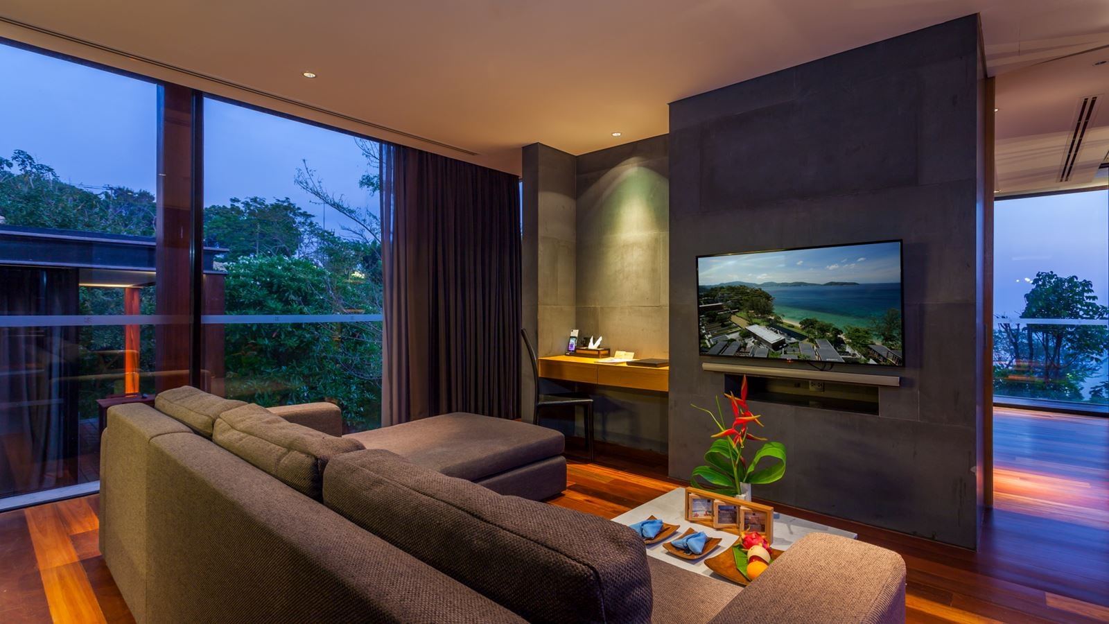 rooms-three-bedroom-pool-villa-duplex-gerden-view