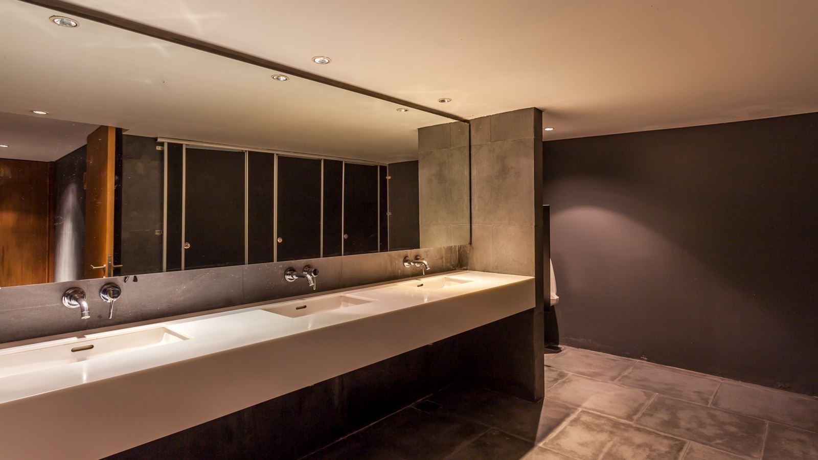 rooms-three-bedroom-pool-villa-duplex-gerden-view