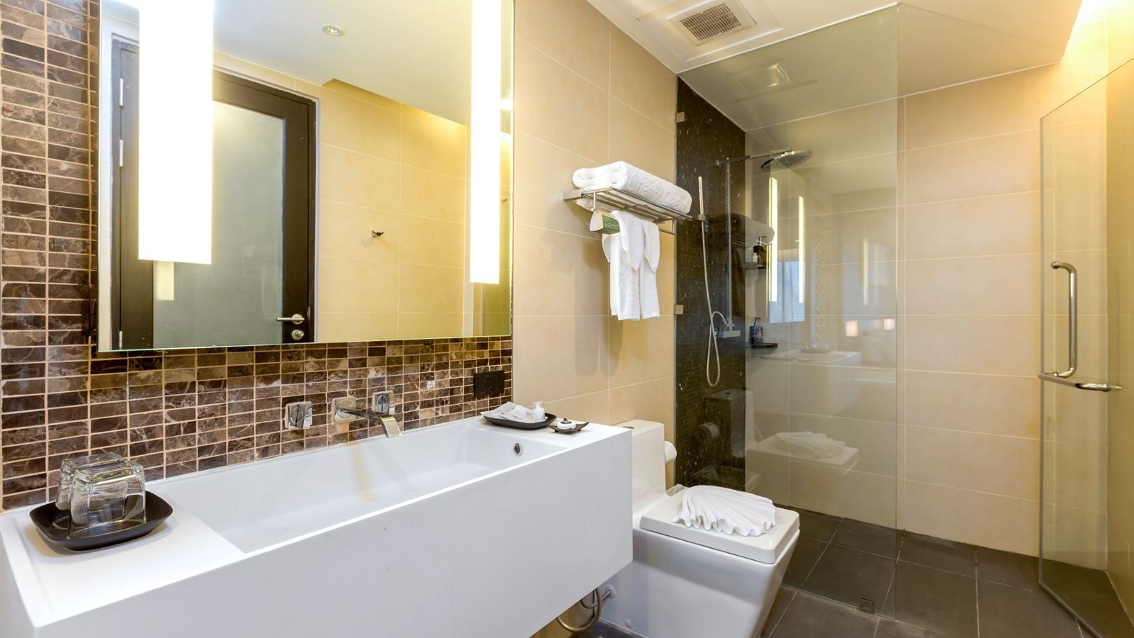 rooms-executive-suite