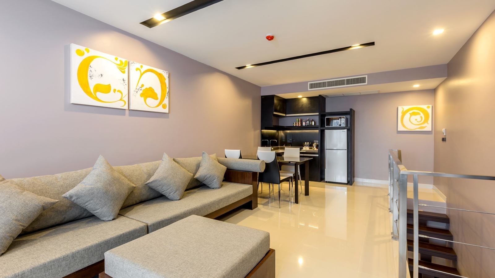 rooms-1-broom-family-suite