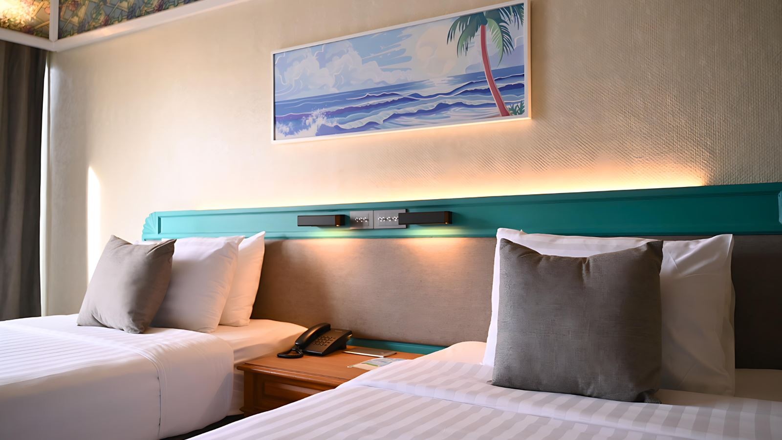 rooms-superior-side-view-park-wing