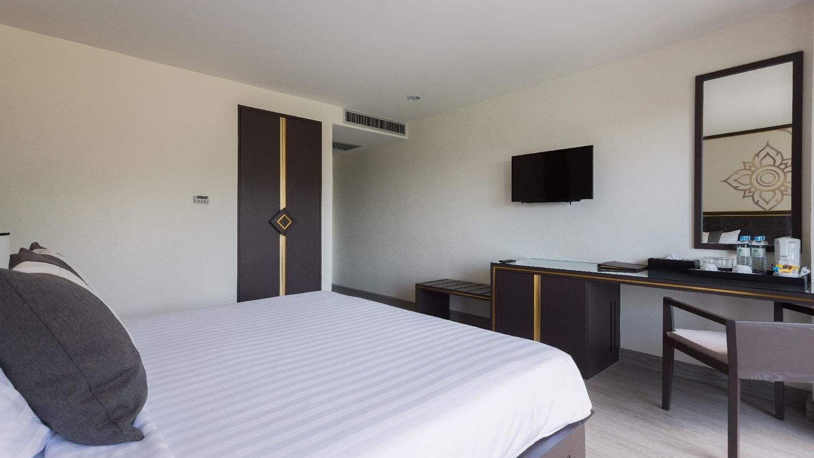 rooms-superior-sea-view-room