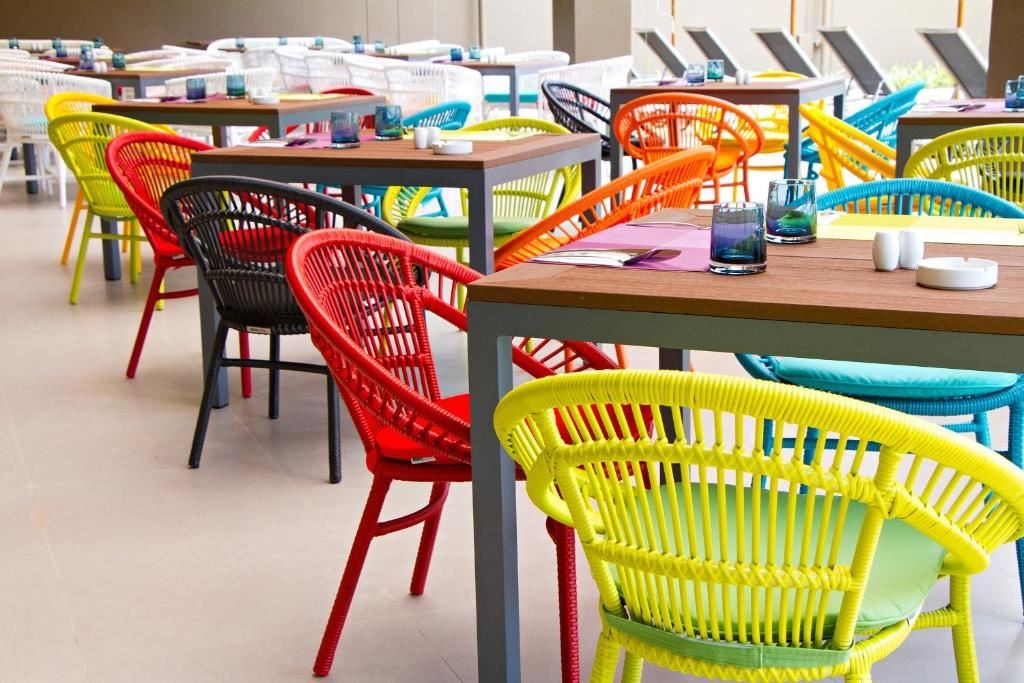 restaurants-the-cliff-cafe-and-restaurant