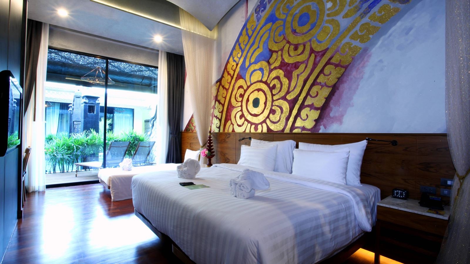 rooms-cabana-suite-pool-access