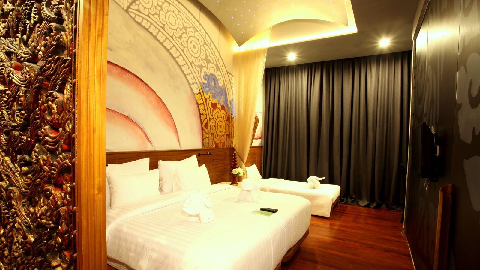 rooms-cabana-suite-pool-access