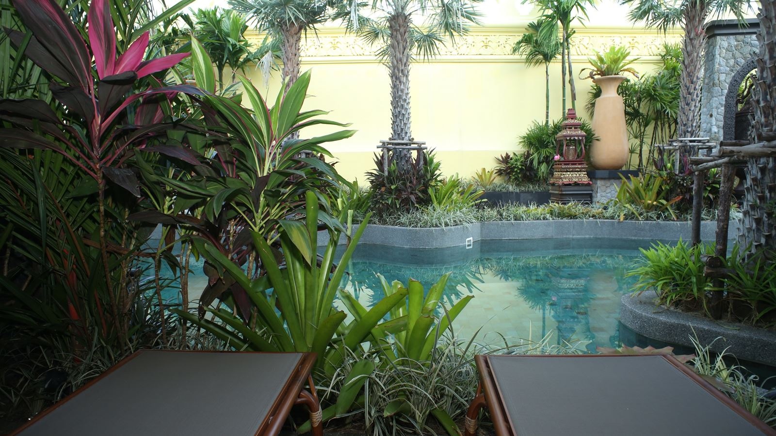 rooms-cabana-suite-pool-access