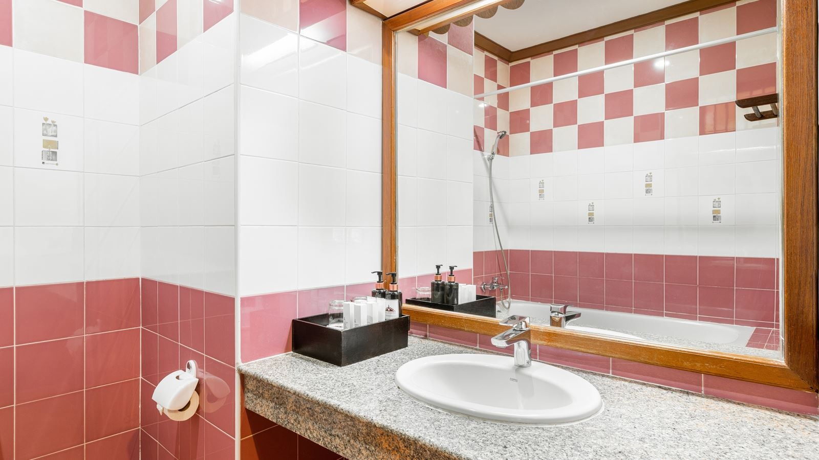 rooms-deluxe-pool-access