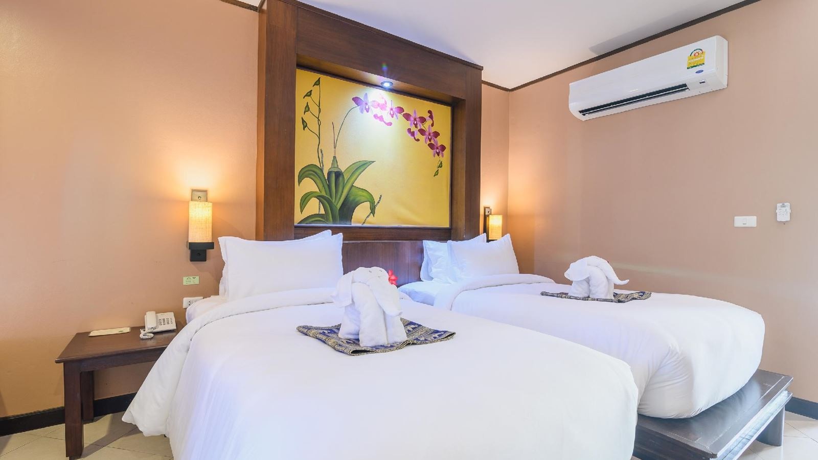 rooms-pool-acces-room