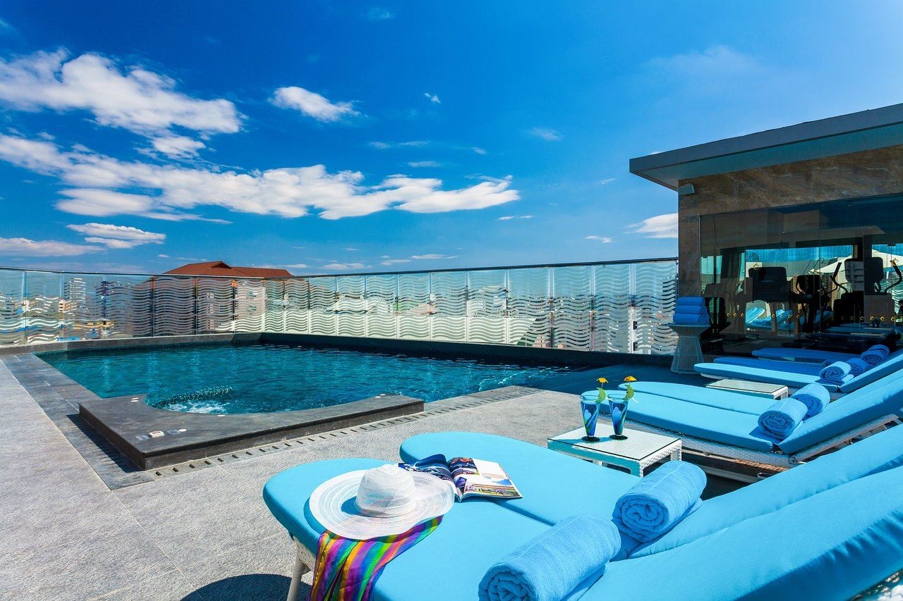 pools-outdoor-pool