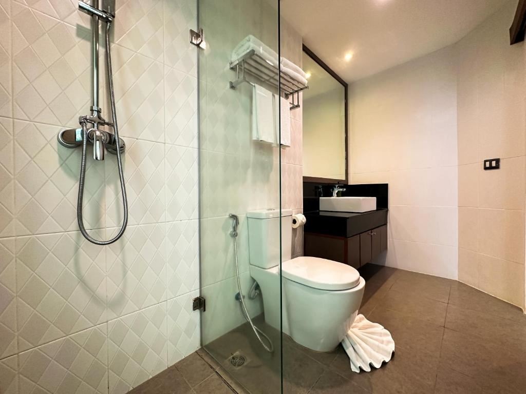 rooms-deluxe-balcony-twin