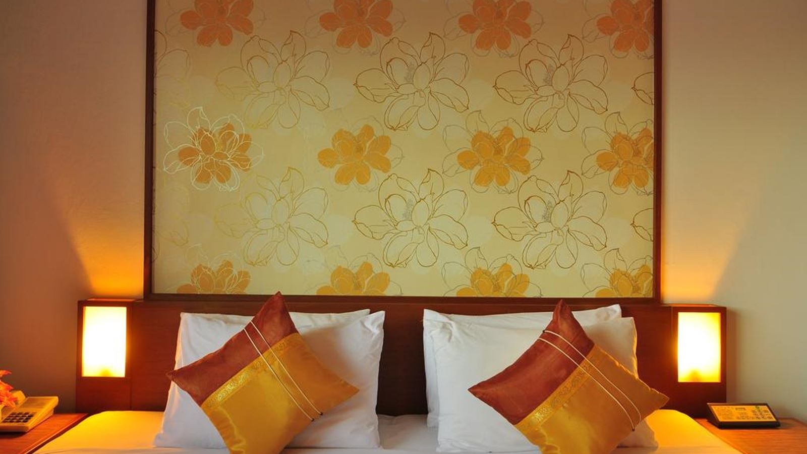 rooms-superior-room