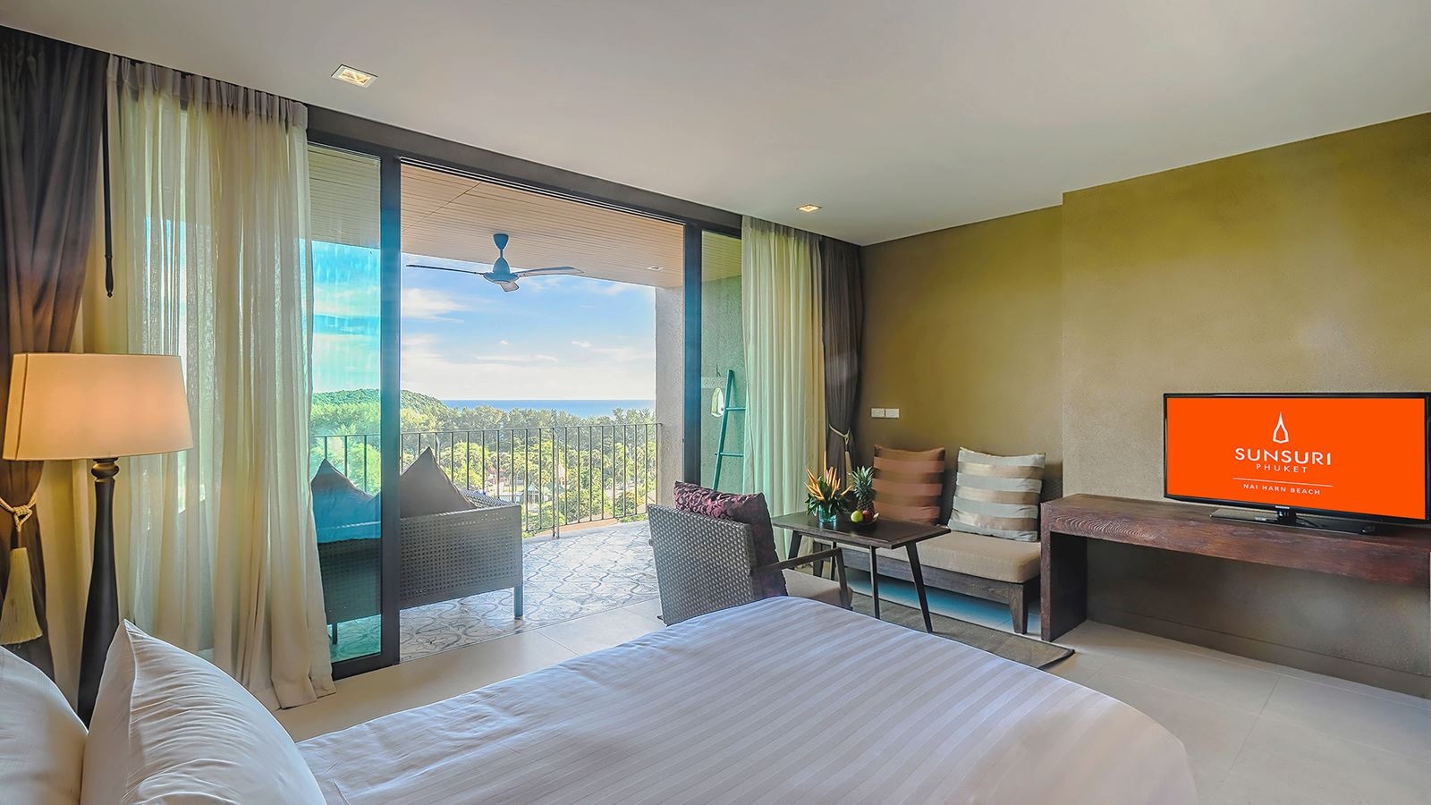 rooms-grand-deluxe-room