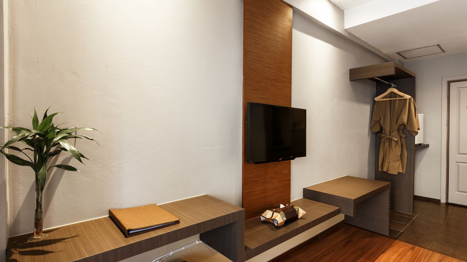 rooms-deluxe-pool-access