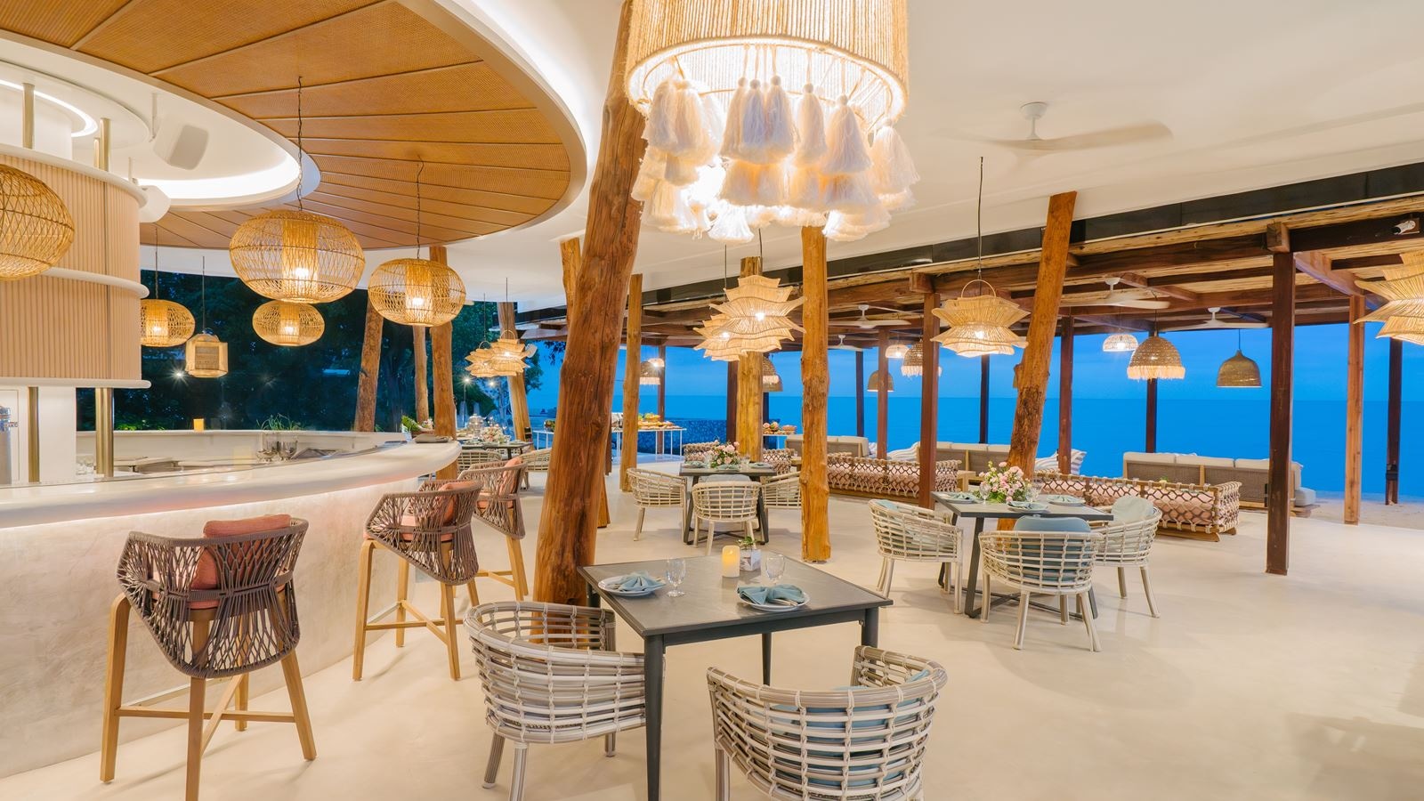 restaurants-beach-society