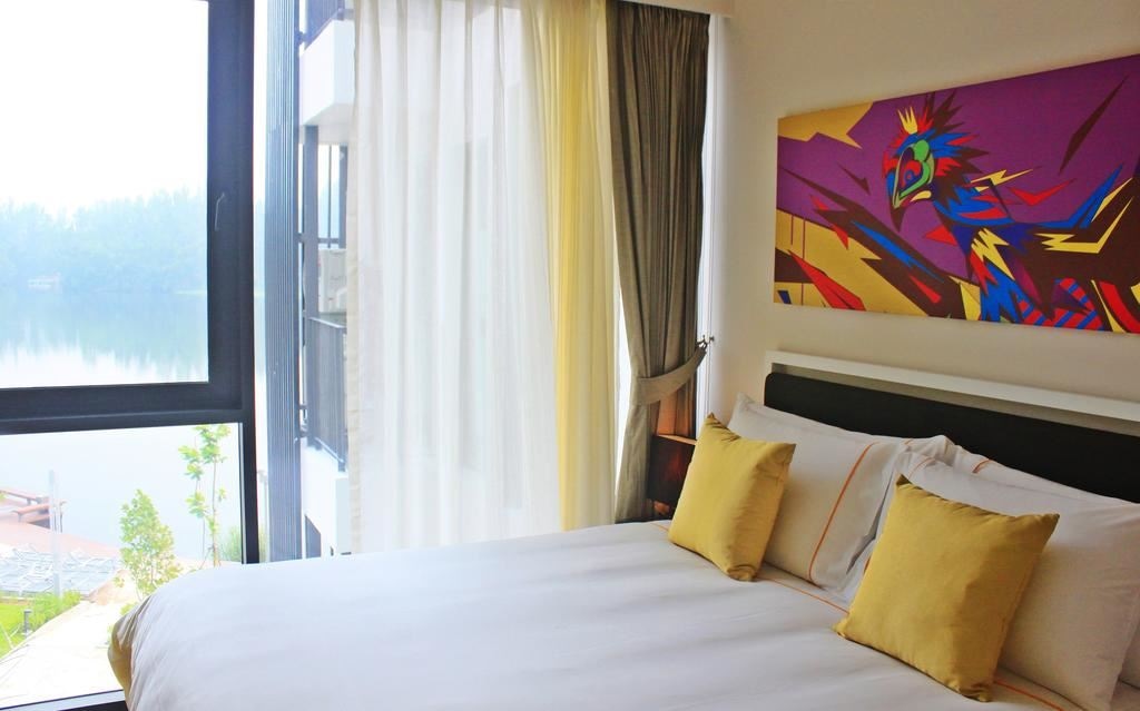 rooms-1-bedroom-water-loft