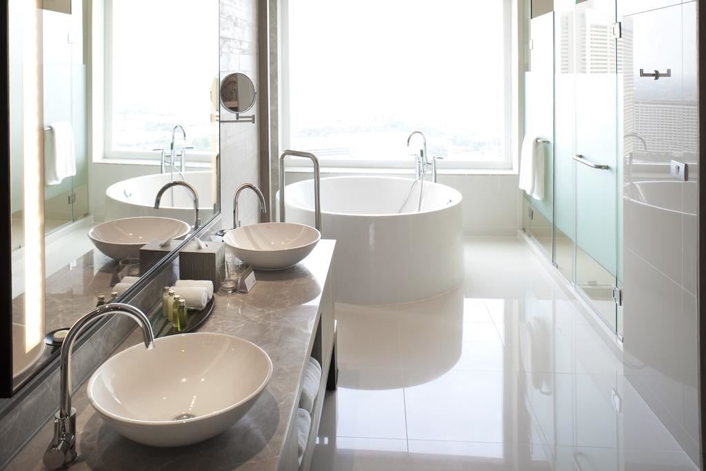 rooms-executive-suite-seaview