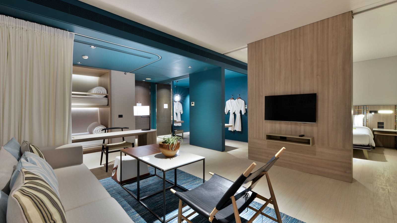 rooms-family-pool-suite