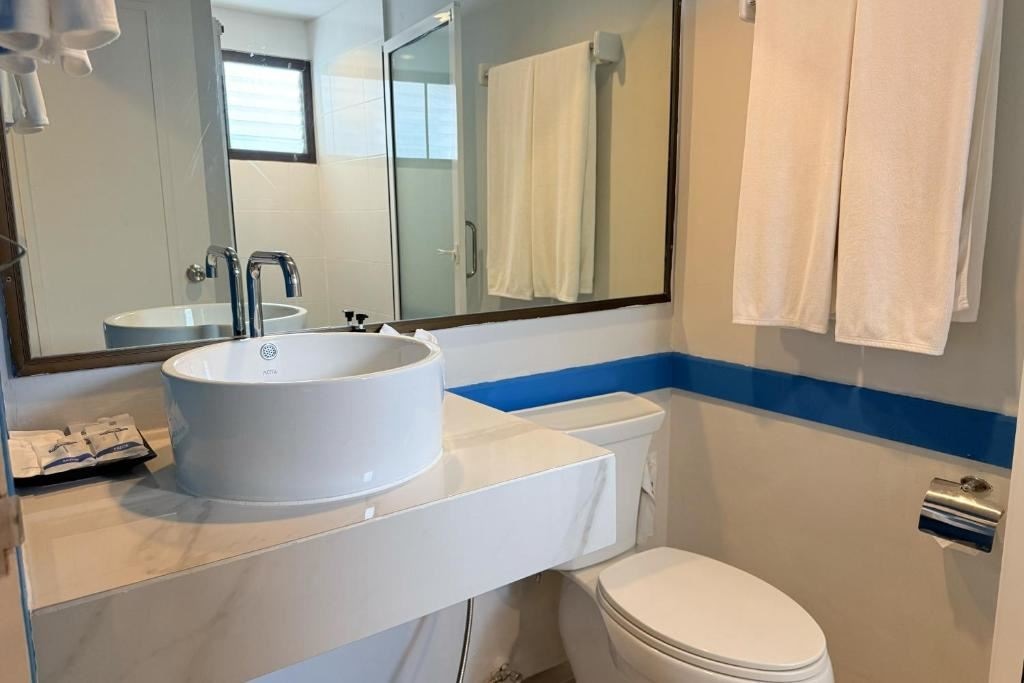 rooms-deluxe-room