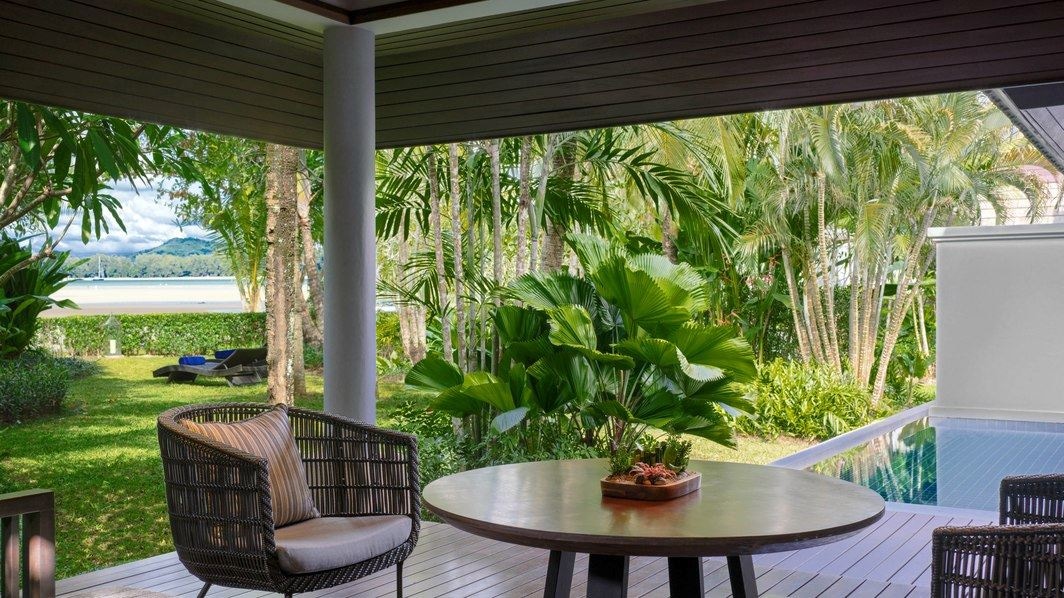 rooms-beachfront-pool-villa