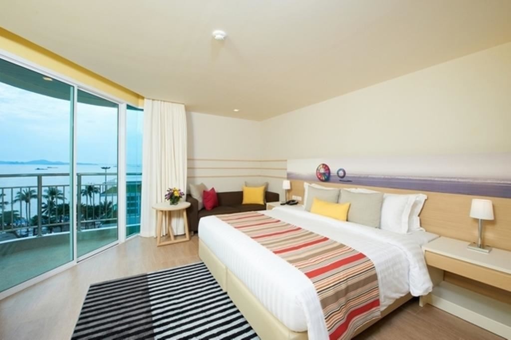 rooms-ocean-view-deluxe-room