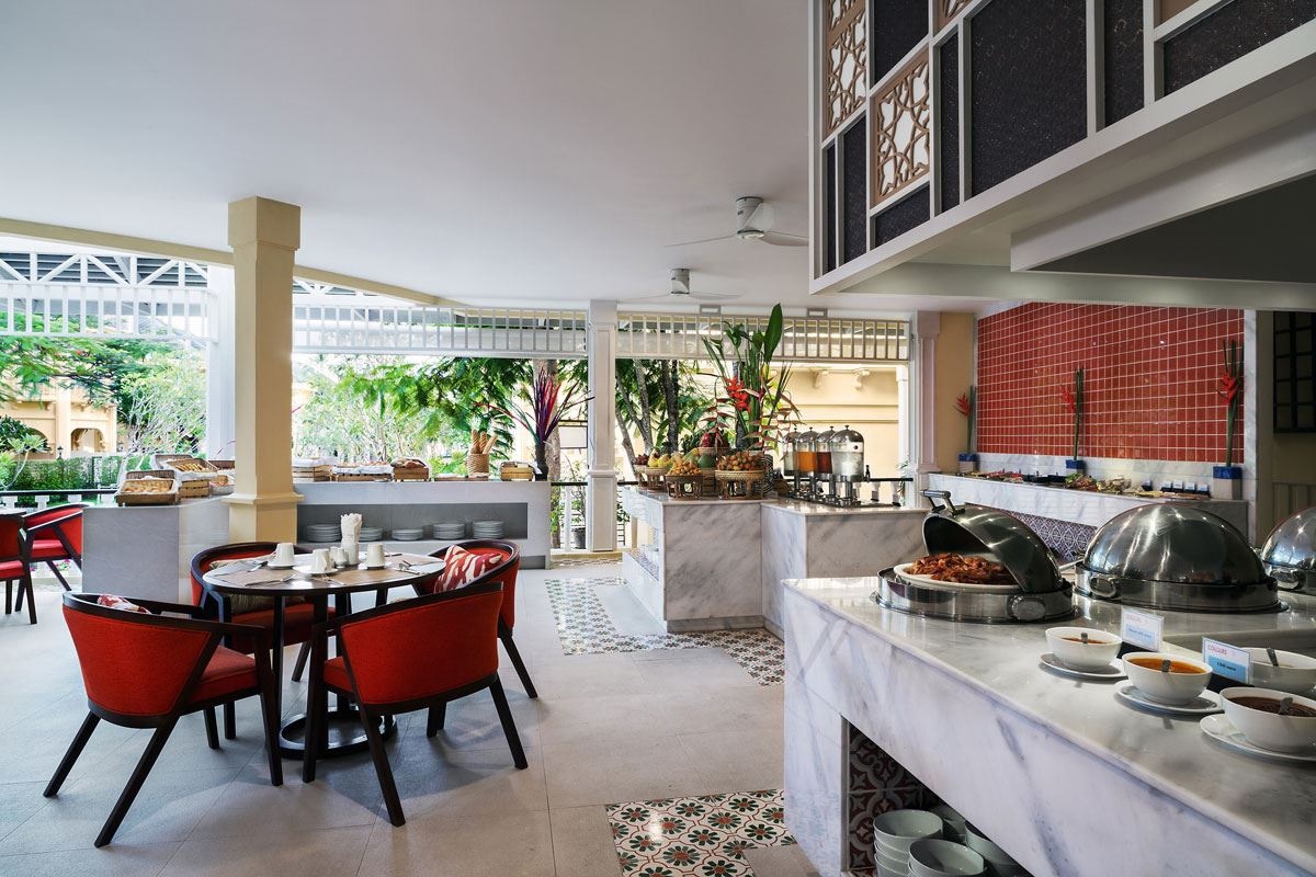 restaurants-edge-water