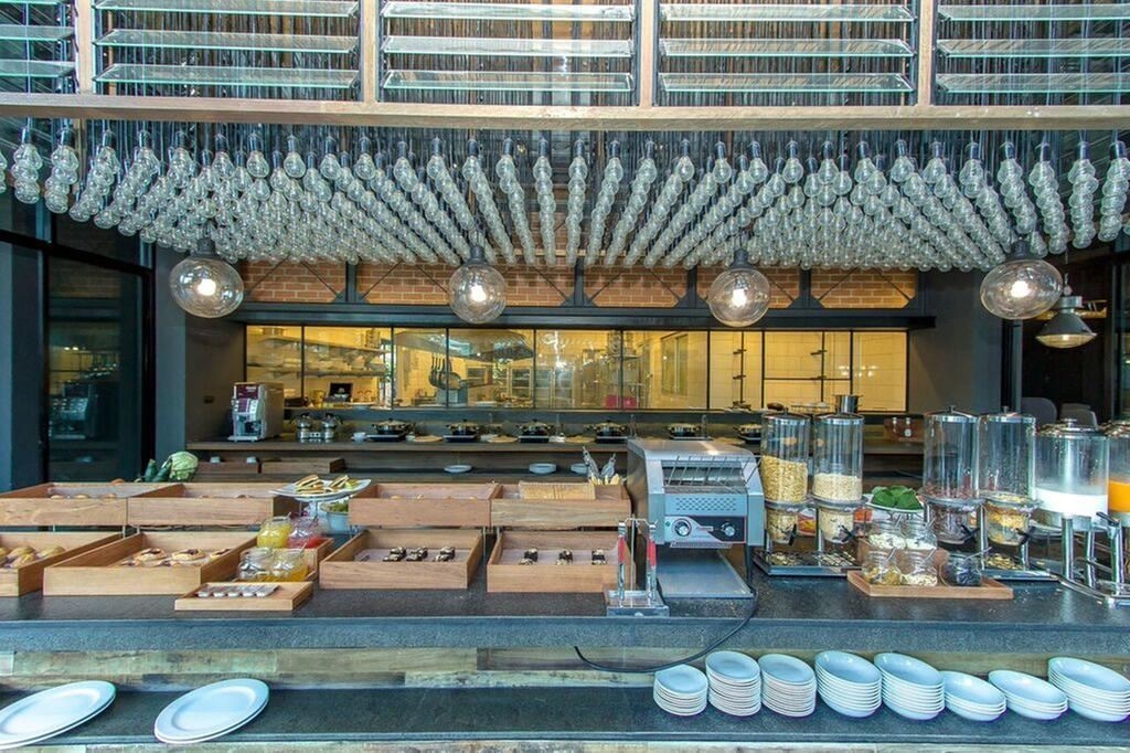 restaurants-midway-cafebar