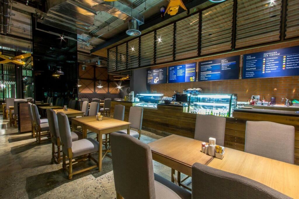 restaurants-midway-cafebar