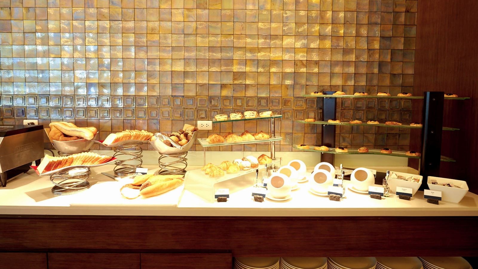 restaurants-eat-restaurant