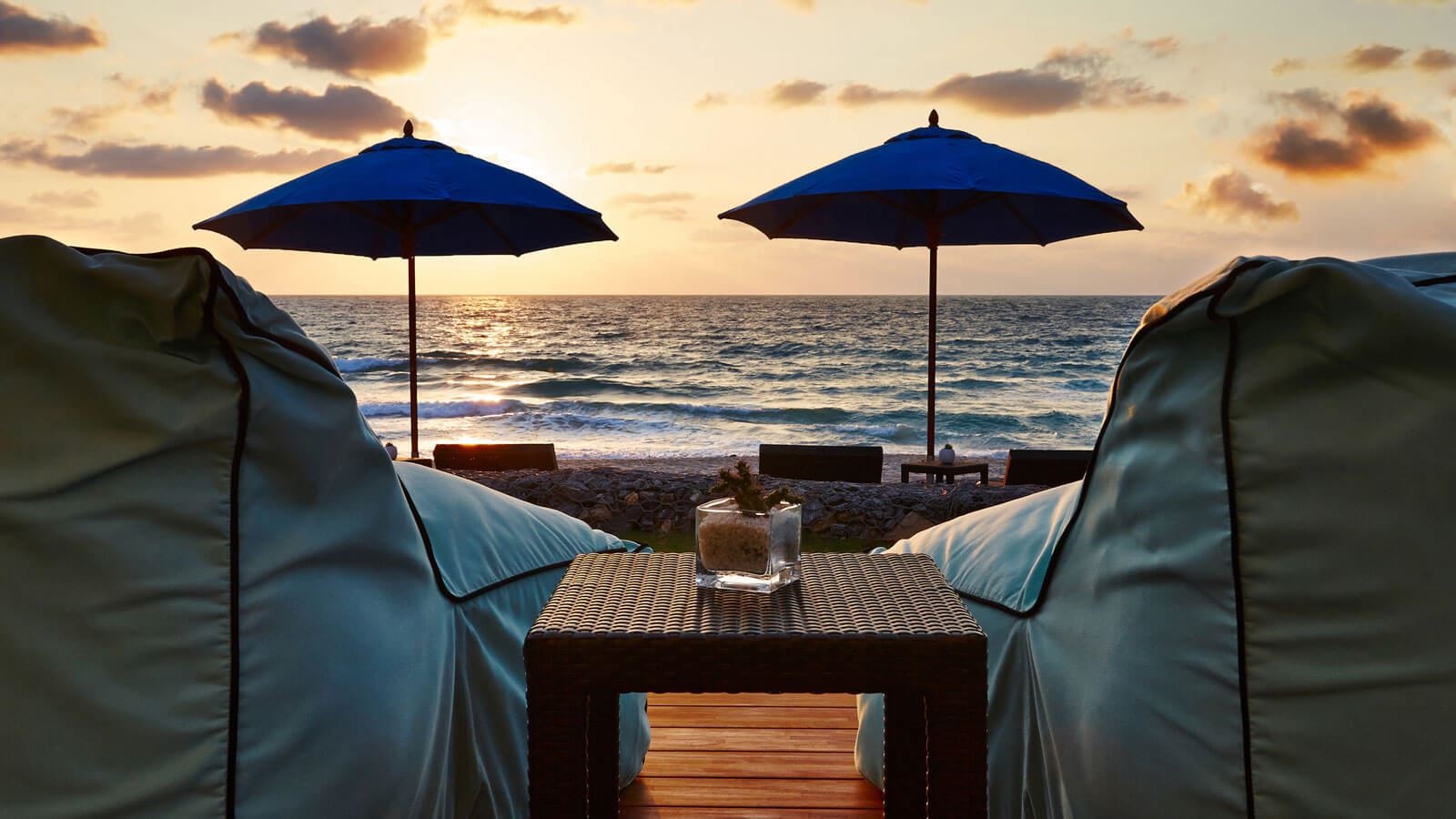 rooms-deluxe-beachfront