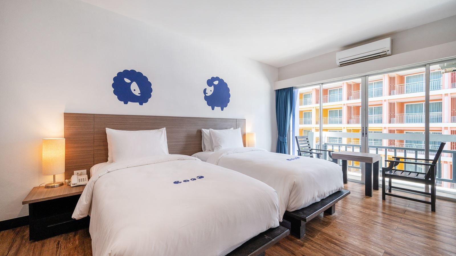 rooms-koko-mate	room-for-2-person-twin-x-2bed-30sqm