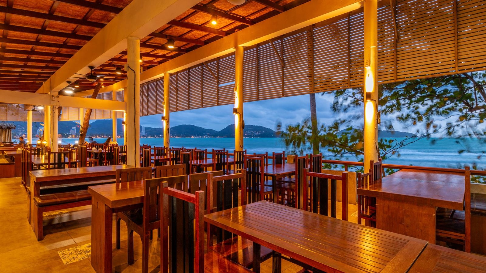 restaurants-pantai-sea-view-restaurant
