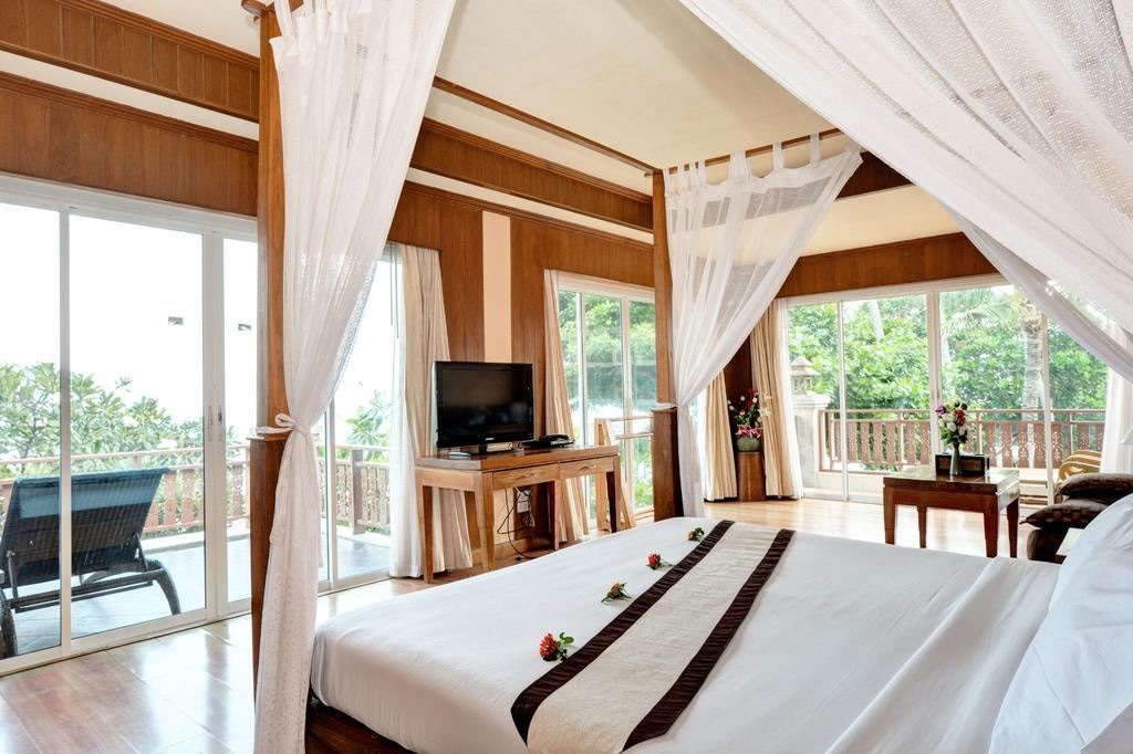 rooms-grand-deluxe-suite-sea-view