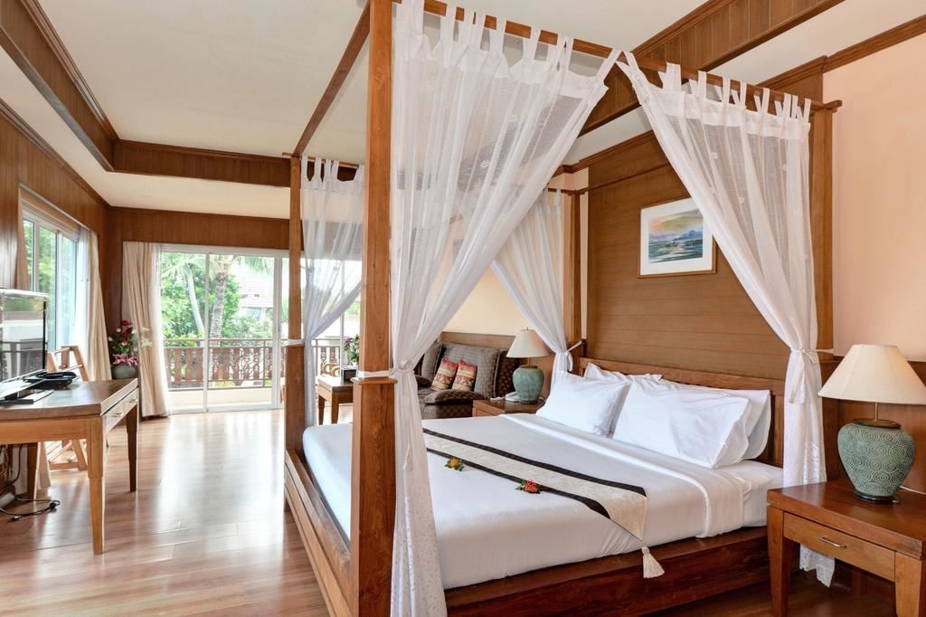 rooms-grand-deluxe-suite-sea-view