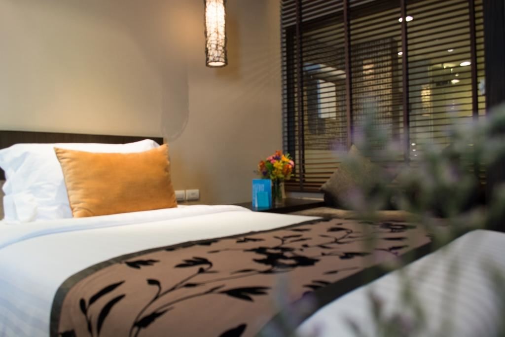 rooms-beach-deluxe-room