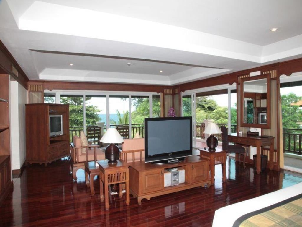 rooms-executive-suite