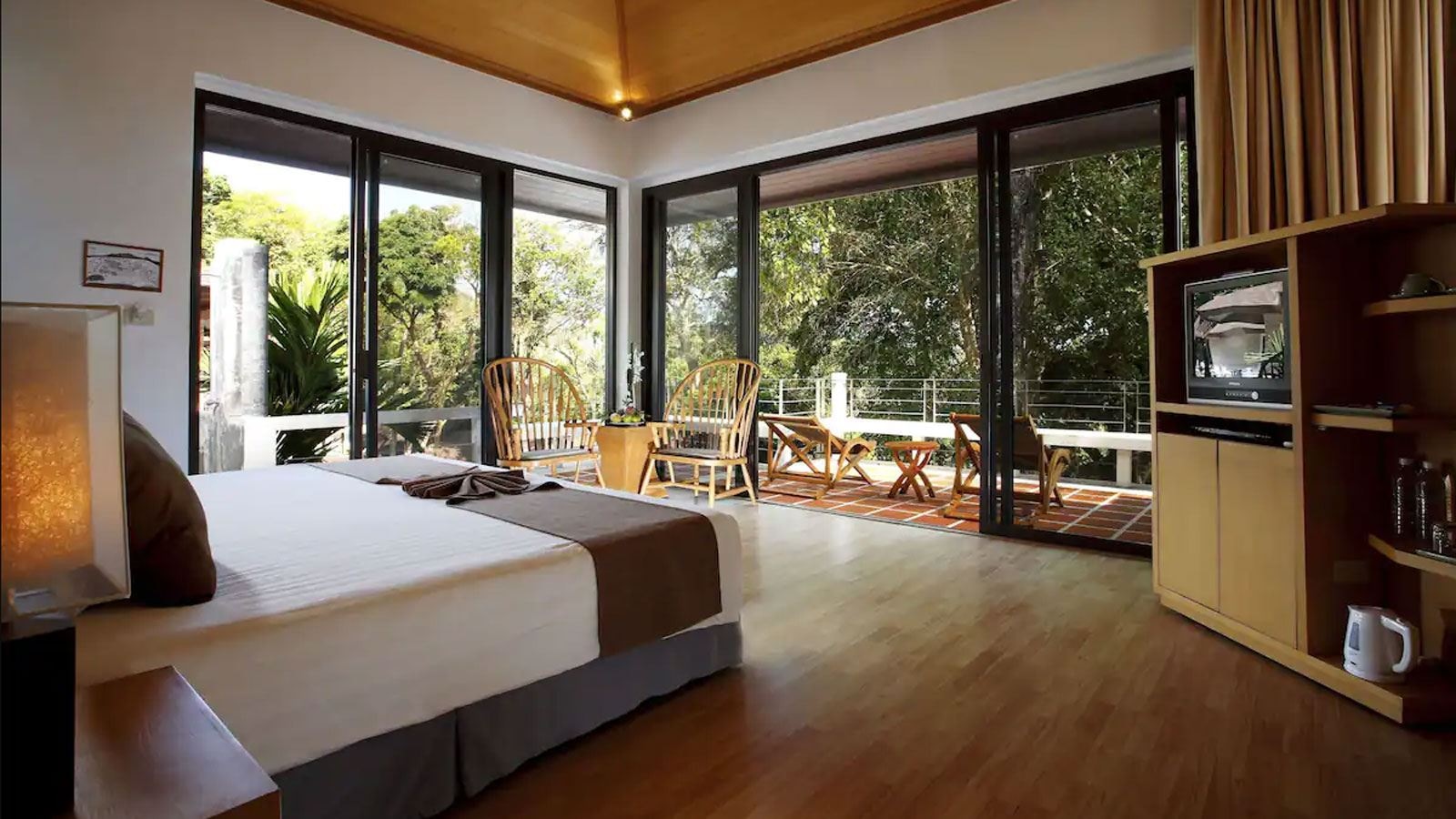 rooms-deuxe-pavilion