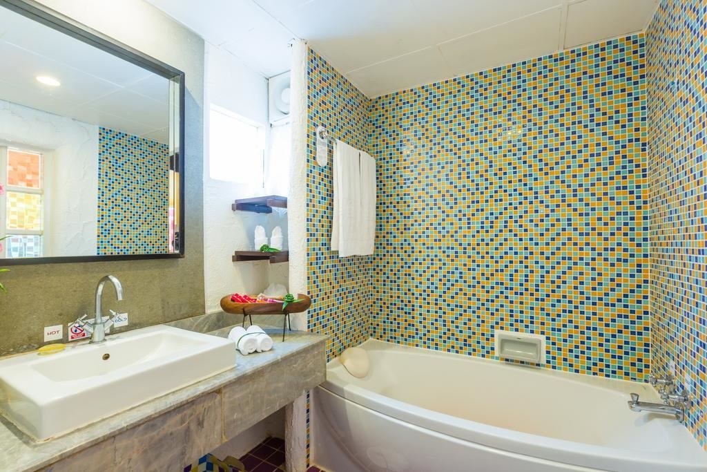 rooms-superior-deluxe-room