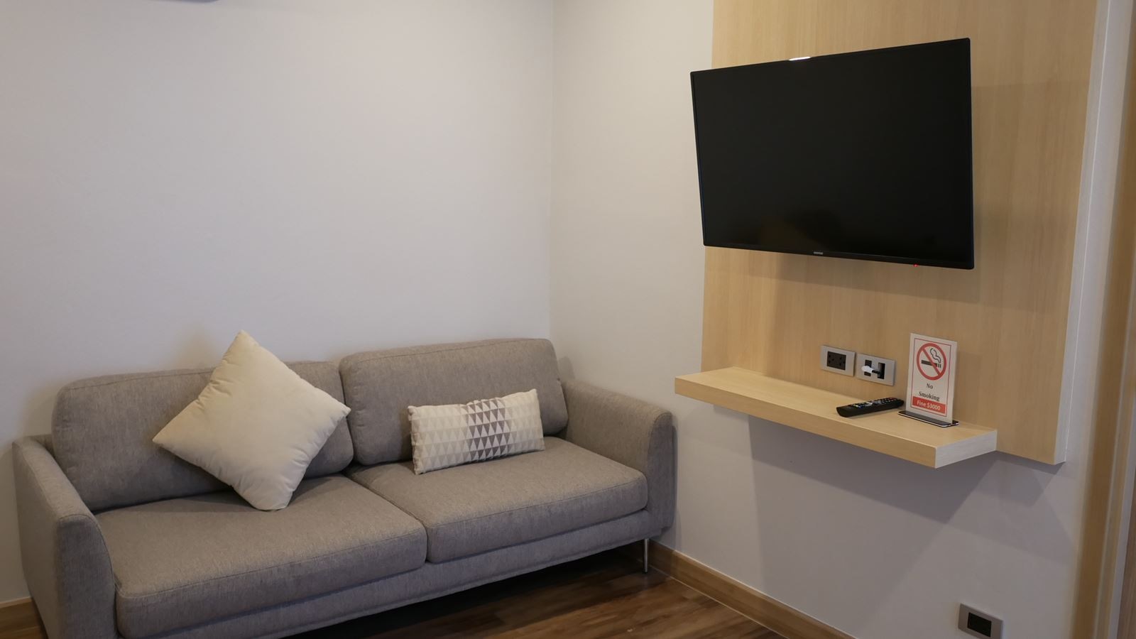 rooms-2-bed-room-cozy