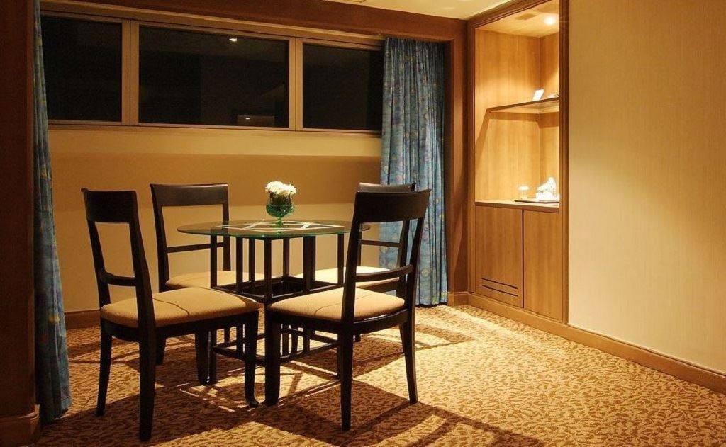 rooms-superior-suite-standard-zone