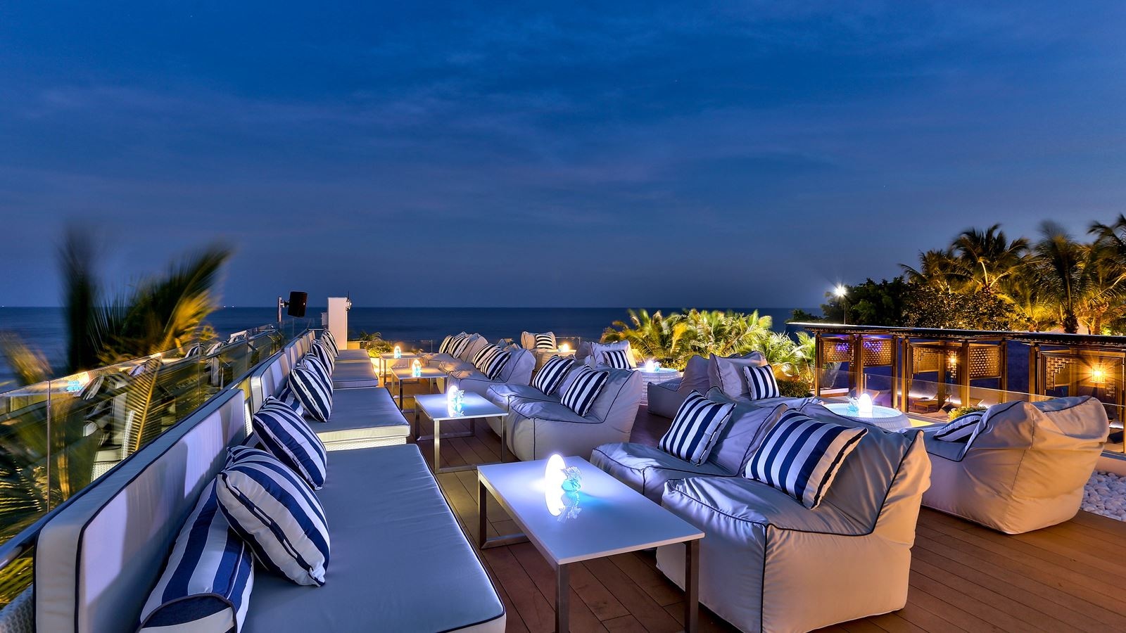 restaurants-ivy-lounge