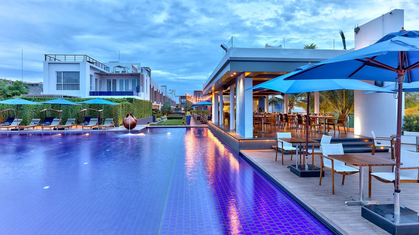 restaurants-the-ivy-beachfront-restaurant