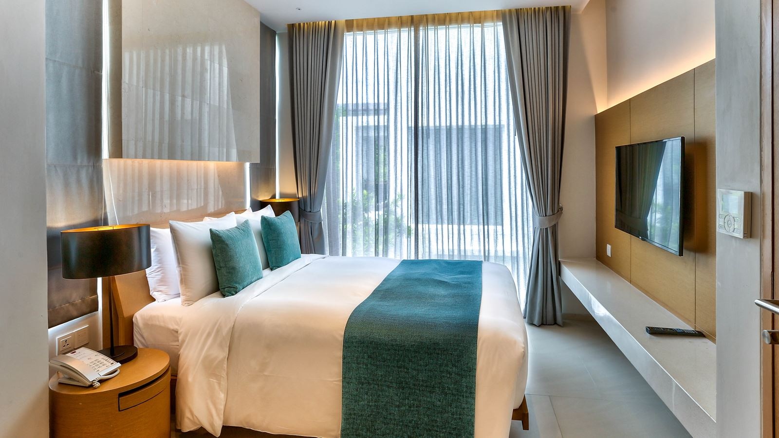 rooms-two-bedroom-suite-garden-view