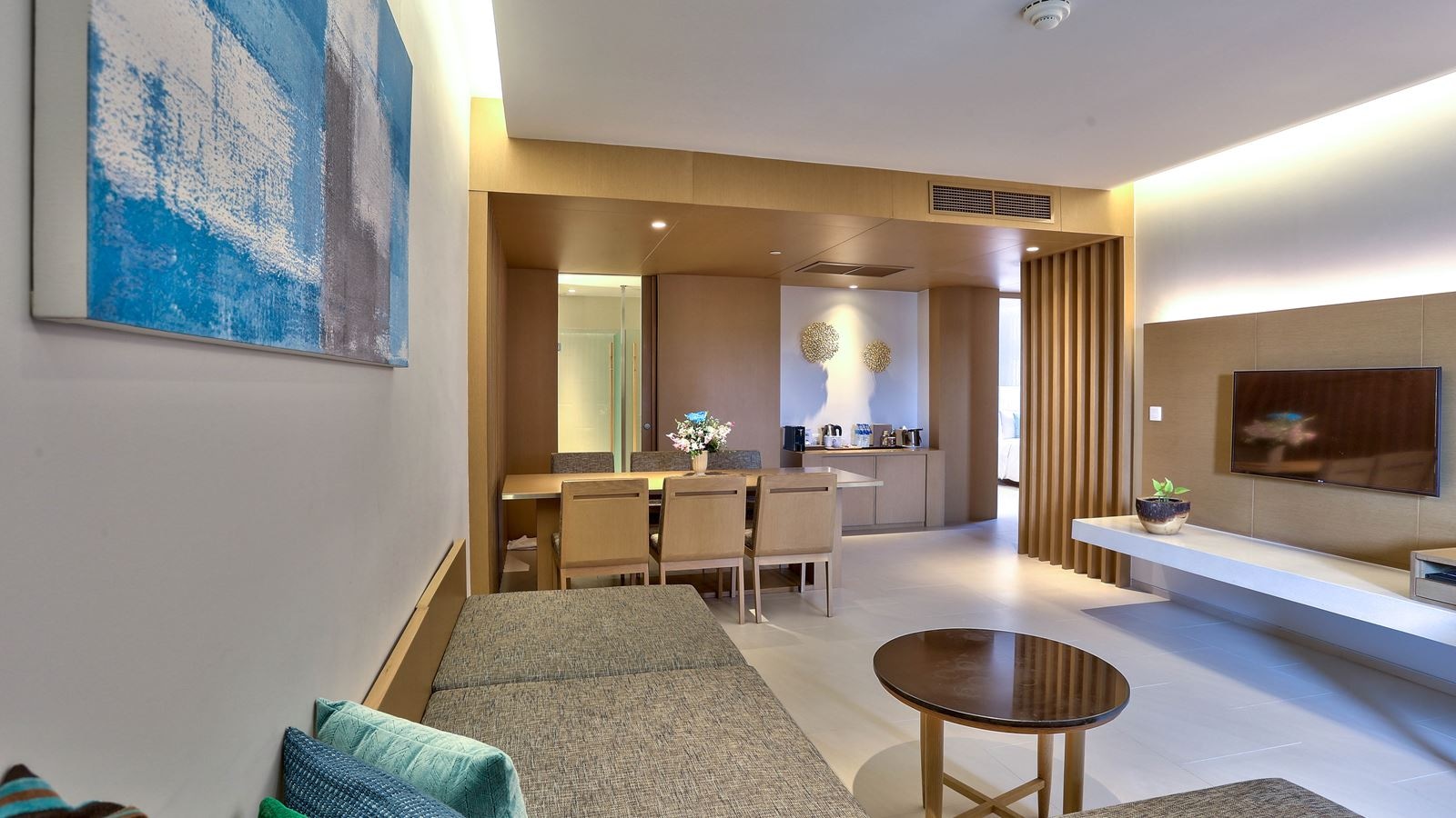 rooms-two-bedroom-suite-garden-view