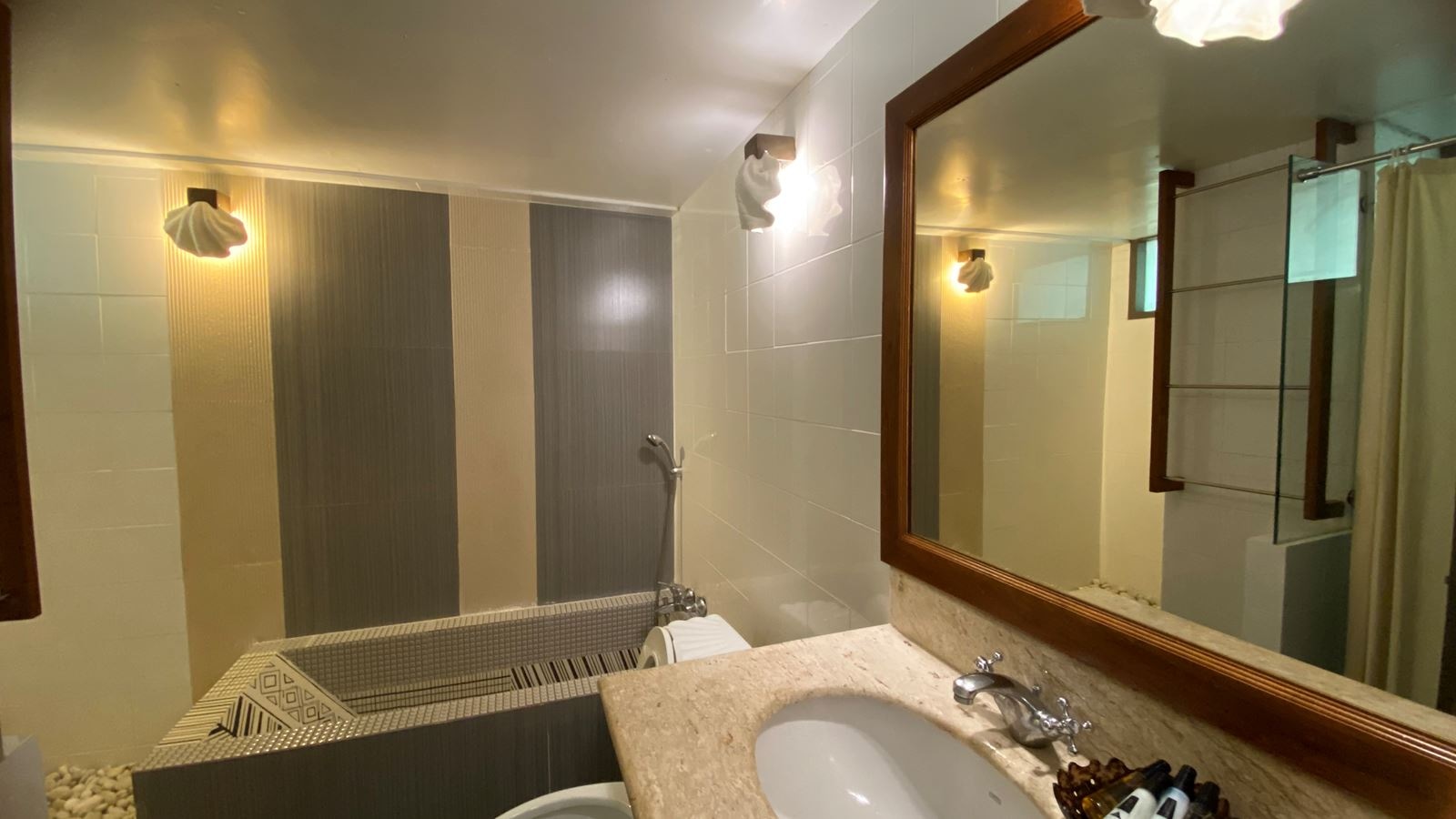 rooms-superior-garden-view