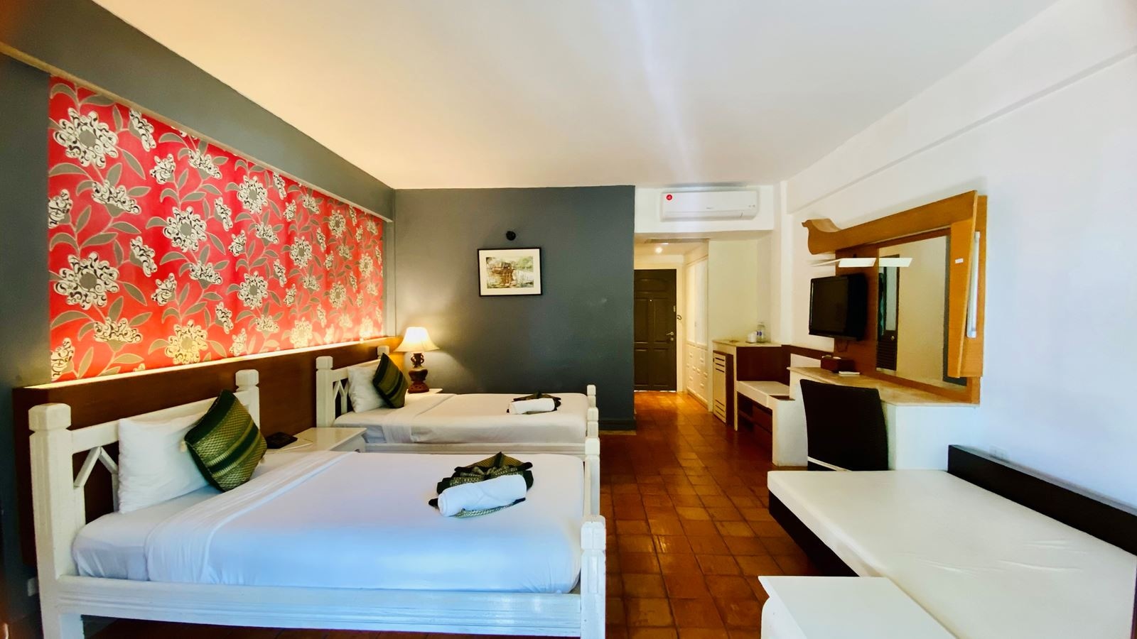 rooms-deluxe-garden-view