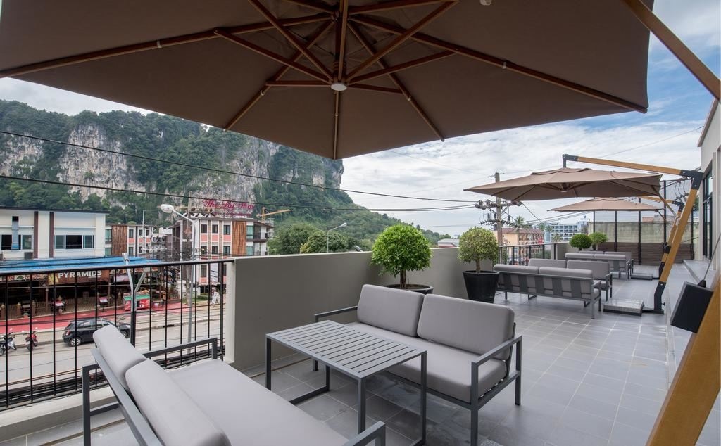 restaurants-rocky-cafe